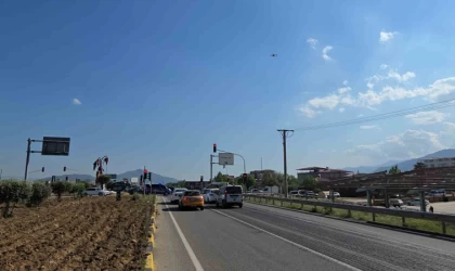 Gaziantep’te ”Sıfır Kaza, Sıfır Ceza” amacıyla dronlarla trafik denetimi yapıldı
