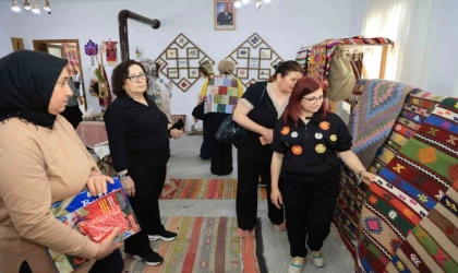 Gönüllü anneler Çameli’nin doğası ve kültürel zenginliklerine hayran kaldı