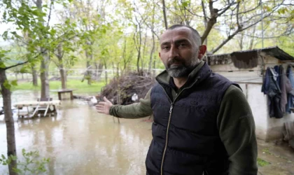 Gümüşhane’de DSİ’nin dere ıslahı çalışması bahçeleri sular altında bıraktı