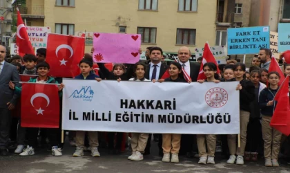 Hakkari’de farkındalık yürüyüşü düzenlendi