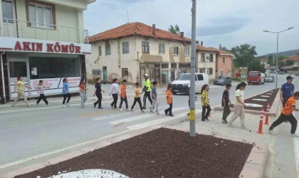 Hisarcık’ta öğrencilere trafik eğitimi