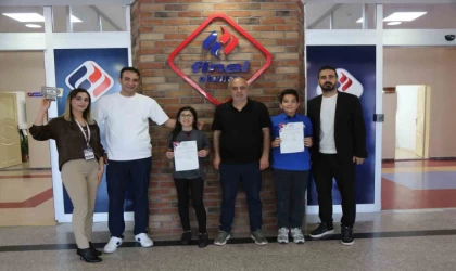 İlkokul ve ortaokul öğrencilerinden Robotex International Festivalinde büyük başarı