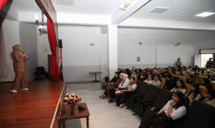 İnegöl’deki öğrencilere ”Dijital Güvenlik” semineri