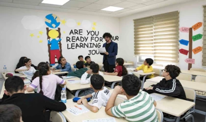 İngilizce konuşma kulübü ’Hello Mersin’ yaygınlaşıyor