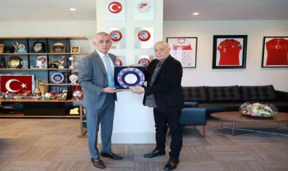 İstanbulspor Başkanı Sarıalioğlu’ndan TFF Başkanı İbrahim Hacıosmanoğlu’na ziyaret