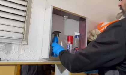 İşyerindeki gizli bölmeden kaçak tütün mamulleri ele geçirildi