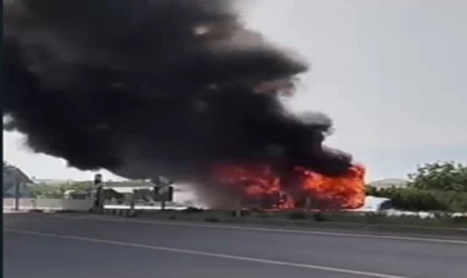 İzmir’de bir haftada ikinci ESHOT yangını