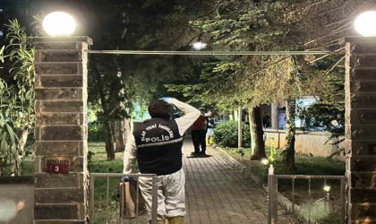 Kadıköy’de apartman dairesinde yangın: 1 kişi hayatını kaybetti