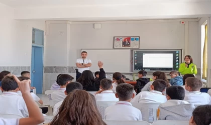 Karapınar’da öğrencilere trafik güvenliği semineri verildi