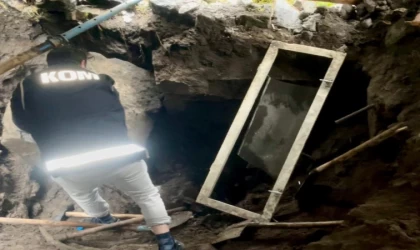 Kars’ta define avcıları suçüstü yakalandı
