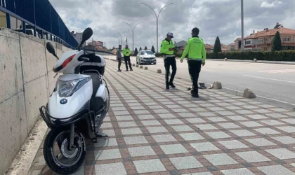 Kazada motosikletle birlikte 20 metre sürüklenen sürücüsü yaralandı