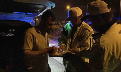 Konya’da polislerden 50 kilometre kaçan alkollü sürücü: ”Gören duyan olmasın, rezil olmayalım”