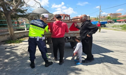 Kulu’da çiftçilere reflektör dağıtıldı