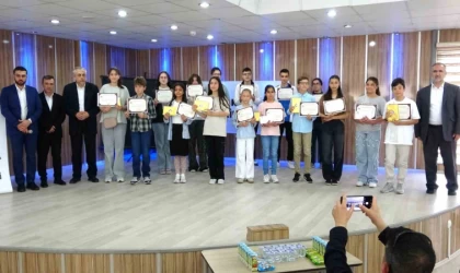 Kütahya’da gençler kitap okudu