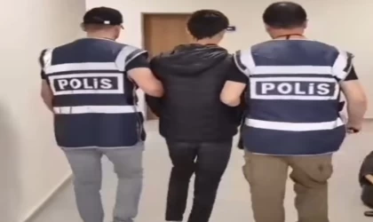 Kütahya’da hırsızlık zanlısı saklandığı binanın çatısında yakalandı