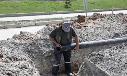 Kütahya’nın Akkent Mahallesi’nde 600 metrelik içme suyu hattı yenileniyor