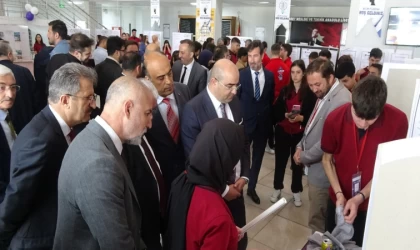 Kütahya’nın Tavşanlı ilçesinde öğrenciler projeleri ile hünerlerini ortaya çıkardılar