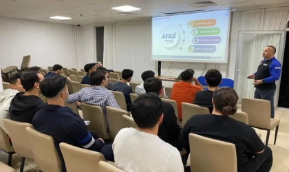 KYK’da kalan öğrenciler AFAD konusunda bilgilendirildi
