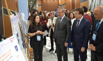 Lise öğrencileri, teknoloji projeleriyle göz doldurdu