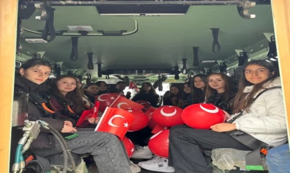 Liseli öğrencilerden Söğüt Jandarma Ulaştırma Eğitim Merkezi Komutanlığına anlamlı ziyaret