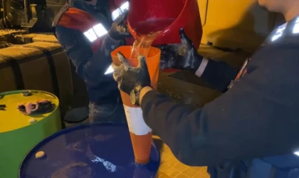 Litrelerce sıvı uyuşturucu böyle ele geçirildi