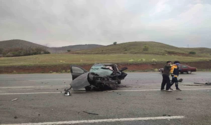 Malatya’da hafif ticari araç ile otomobil çarpıştı: 2 ölü, 2 yaralı