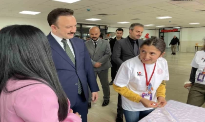 Malazgirt’te özel öğrencilerden ”TÜBİTAK 4006 Bilim Fuarı”