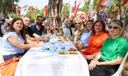 Manavgat Belediyesi’nden Anneler Günü’ne özel renkli etkinlik