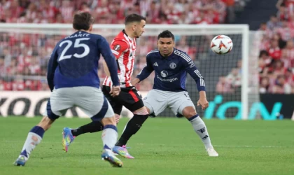 Manchester United, İspanya’da farklı kazandı