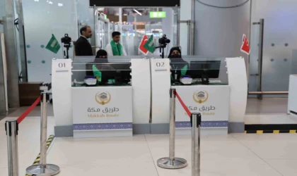 ”Mekke Yolu” projesi ile hacı adayları İstanbul Havalimanı’ndan sorunsuz şekilde kutsal topraklara uğurlanıyor