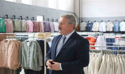 Melikgazi Kıyafet Evi yüzleri güldürüyor