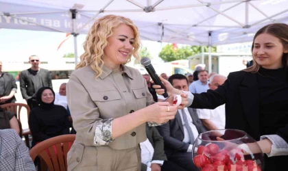 Merkezefendi’de kadın üreticilere küçükbaş hayvan ve yem desteği sağlandı