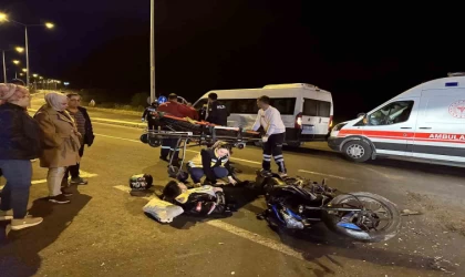 Motosiklet ticari araca çarptı: 1 yaralı