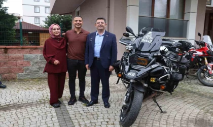 Motosikletle macera dolu Umre yolculuğu