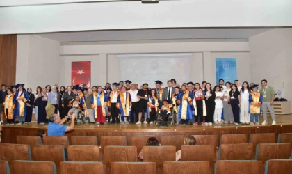MSKÜ’de özel öğrencilere temsili mezuniyet töreni