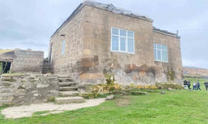 Muş’ta evin tavanı çöktü: 1 ölü