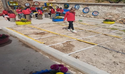 Niğde’de Doğa ile Bütünleşen Yenilikçi Sınıf: ”Doğa Sınıfı” Açıldı