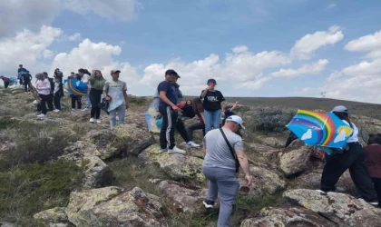 Niğde’de öğrenciler gençlik yürüyüşü yaptı