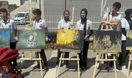 Öğrenciler Gazze’deki acıyı ve direnişi tuvale yansıttı