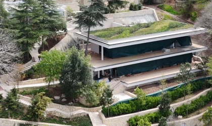 Oligarkın rüşvet verdiği iddia edilen villada inşaat çalışmaları devam ediyor