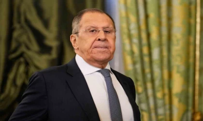 Rusya Dışişleri Bakanı Lavrov: ”Zelenskiy acınası bir insan”