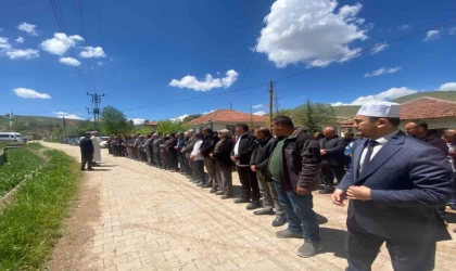 Sarıkaya’da vatandaşlar yağmur duasına çıktı