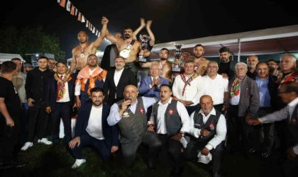 Serik’te Başpehlivan Cengizhan Şimşek oldu