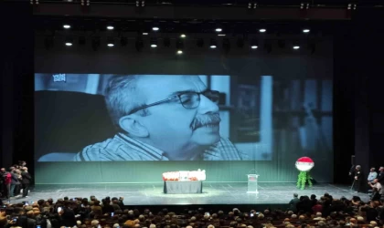 Sırrı Süreyya Önder için Atatürk Kültür Merkezi’nde tören düzenlendi