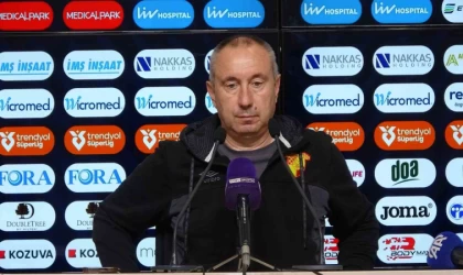 Stanimir Stoilov: ”Göztepe ailesini her zaman mutlu etmeliyiz”