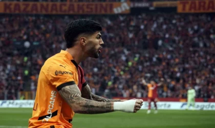 Trendyol Süper Lig: Galatasaray: 4 - Sivasspor: 1 (İlk yarı)