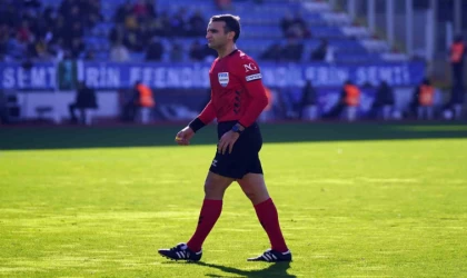 Trendyol Süper Lig’in 35. haftasında oynanacak Trabzonspor - Galatasaray maçını hakem Atilla Karaoğlan yönetecek.