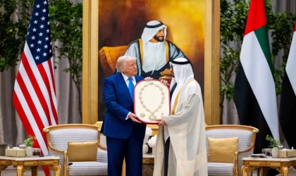 Trump: ”İran’a teklif sunduk. Hızlı hareket etmeliler, aksi takdirde kötü bir şey olacak”