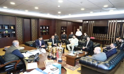 Türkiye Güreş Federasyonu Başkanı Taha Akgül’den Başkan Dursun’a ziyaret