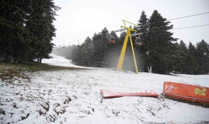 Uludağ’da mayısta kar sürprizi